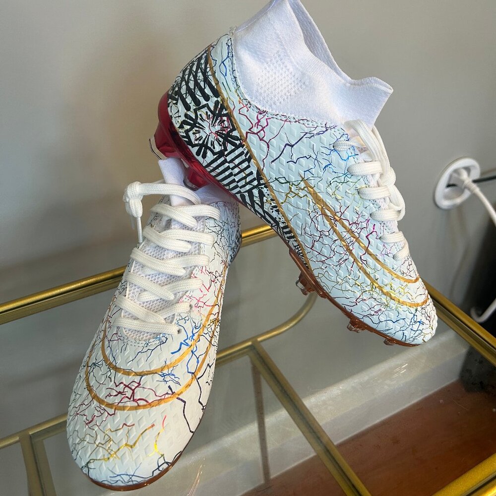 Men's Soccer Shoes Cleats Breathable Athletic Professional Spikes Size US 9